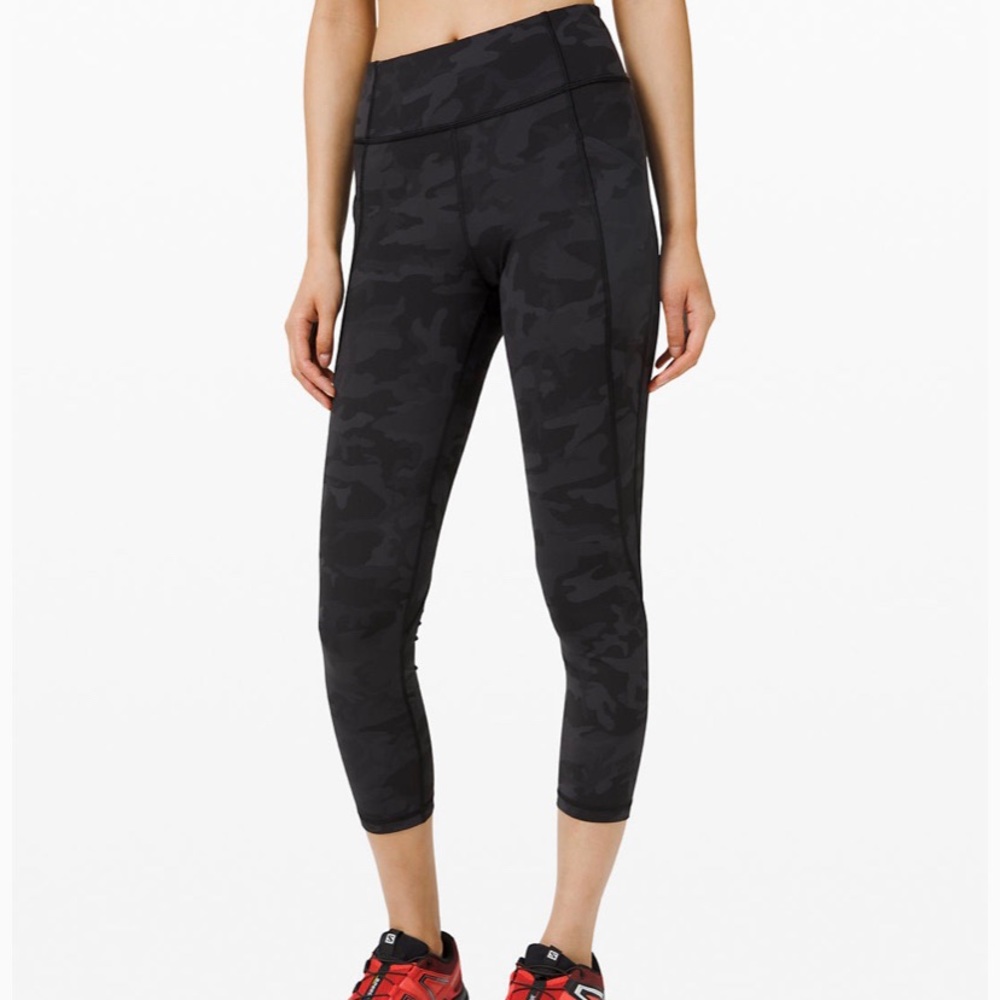 Time to sweat 23’ Lululemon Crop pants black camo
